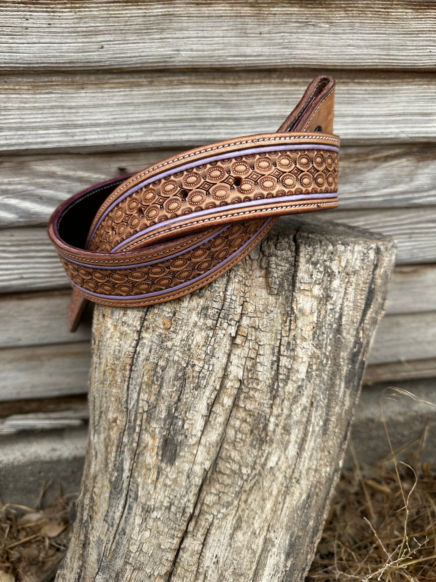 Geometric stamp belt
